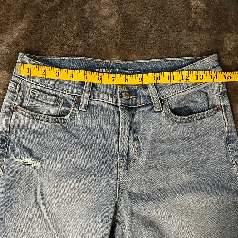 Old Navy Midrise Boyfriend Loose Jeans size 4 - Picture 5 of 13